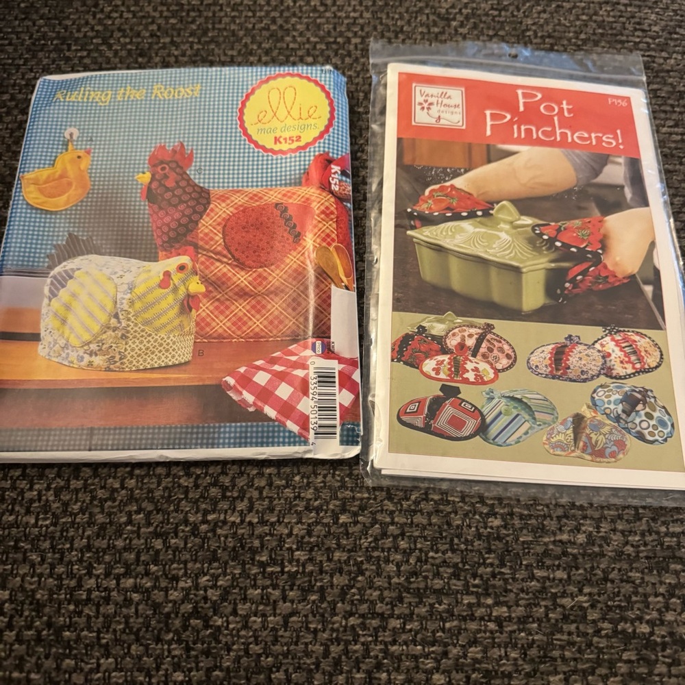 Sewing Pattern Set –‎ Ruling the Roost & Pot Pinchers (Uncut)